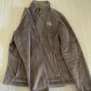Good condition women’s North Face fleece jacket.